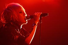 VALSHE、6周年記念で数々のサプライズをファンに届ける「VALSHE Sixth Anniversary Live OUROBOROS –FANG＆TAIL–」DAY1「-FANG-」公演レポート