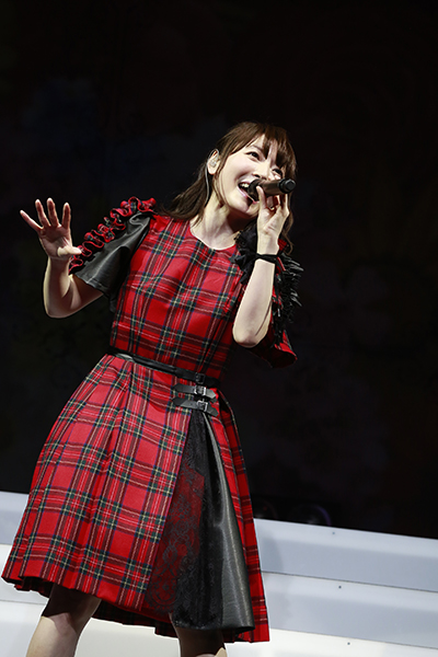 花澤香菜 Live 17 Opportunity 4月15日 東京 オリンパスホール八王子公演のオフィシャルライヴレポートが到着 リスアニ Web アニメ アニメ音楽のポータルサイト