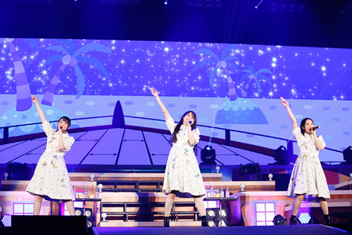 横浜という“港”で、あらたな一面も発揮したステージに！ “TrySail Live 2017 Harbor × Arena in YOKOHAMA”レポート - 画像一覧（4/6）