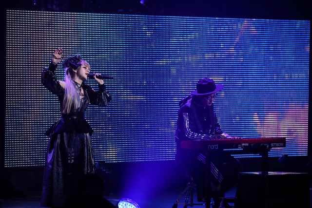 初のホール公演に2,000人が集結！GARNiDELiAワンマン・ツアー“GARNiDELiA stellacage Tour 2018～G.R.N.D.～”東京公演レポート