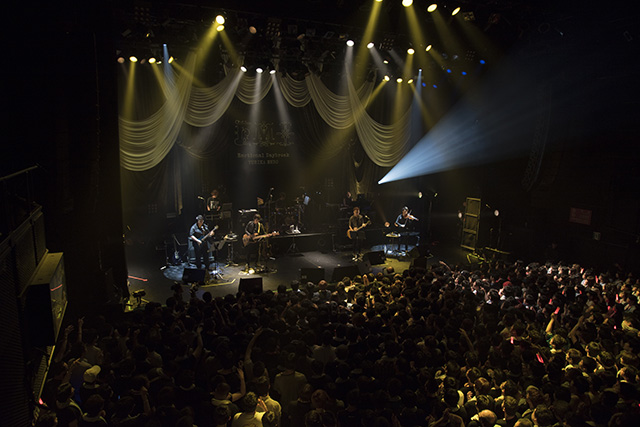 ファイナルにして、史上最高のファンとのぶつかり合いが生んだ熱気と興奮。“遠藤ゆりか「YURIKA ENDO FINAL LIVE-Emotional Daybreak-」”レポート - 画像一覧（1/6）