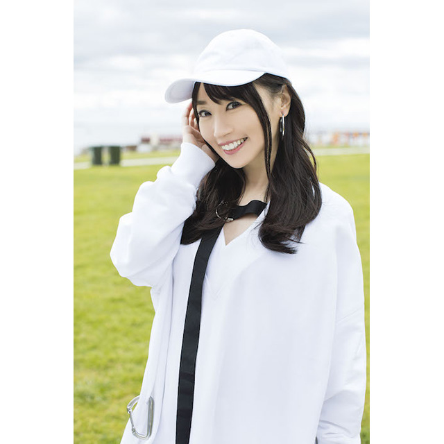 水樹奈々 Nana Mizuki Live Express 19 ファイナルのzozoマリンスタジアム公演を収録したblu Ray Dvdを3月25日に発売 映像特典には豪華声優陣と繰り広げる座長公演 水樹奈々大いに唄う 伍 を収録 リスアニ Web アニメ アニメ