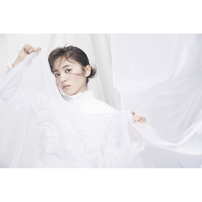 逢田梨香子、いよいよ記念すべき1st Albumの幕が上がる！タイトルは『Curtain raise』 ！新ビジュアルも解禁！また大人気のリリースイベントも開催決定！ - 画像一覧（4/6）