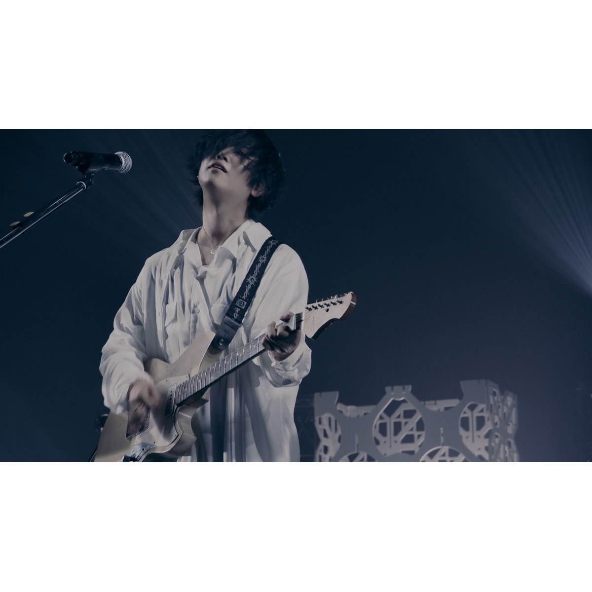 斉藤壮馬　9月1日発売Blu-ray & DVD「Live Tour 2021 “We are in bloom!” at Tokyo Garden Theater」より、『パレット』のライブ映像公開！ - 画像一覧（4/5）