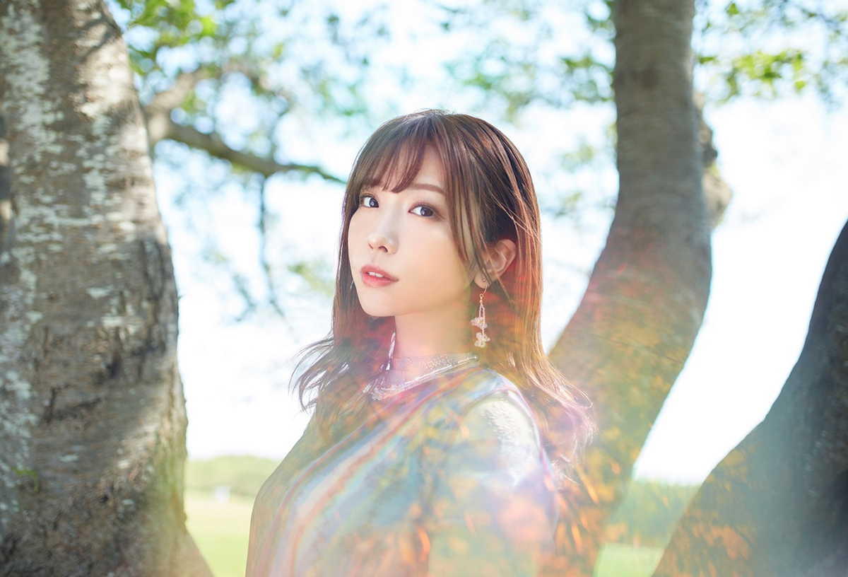 愛美、DECO*27書き下ろしの新曲「ドレス」配信リリース＆アニメーションMV公開！