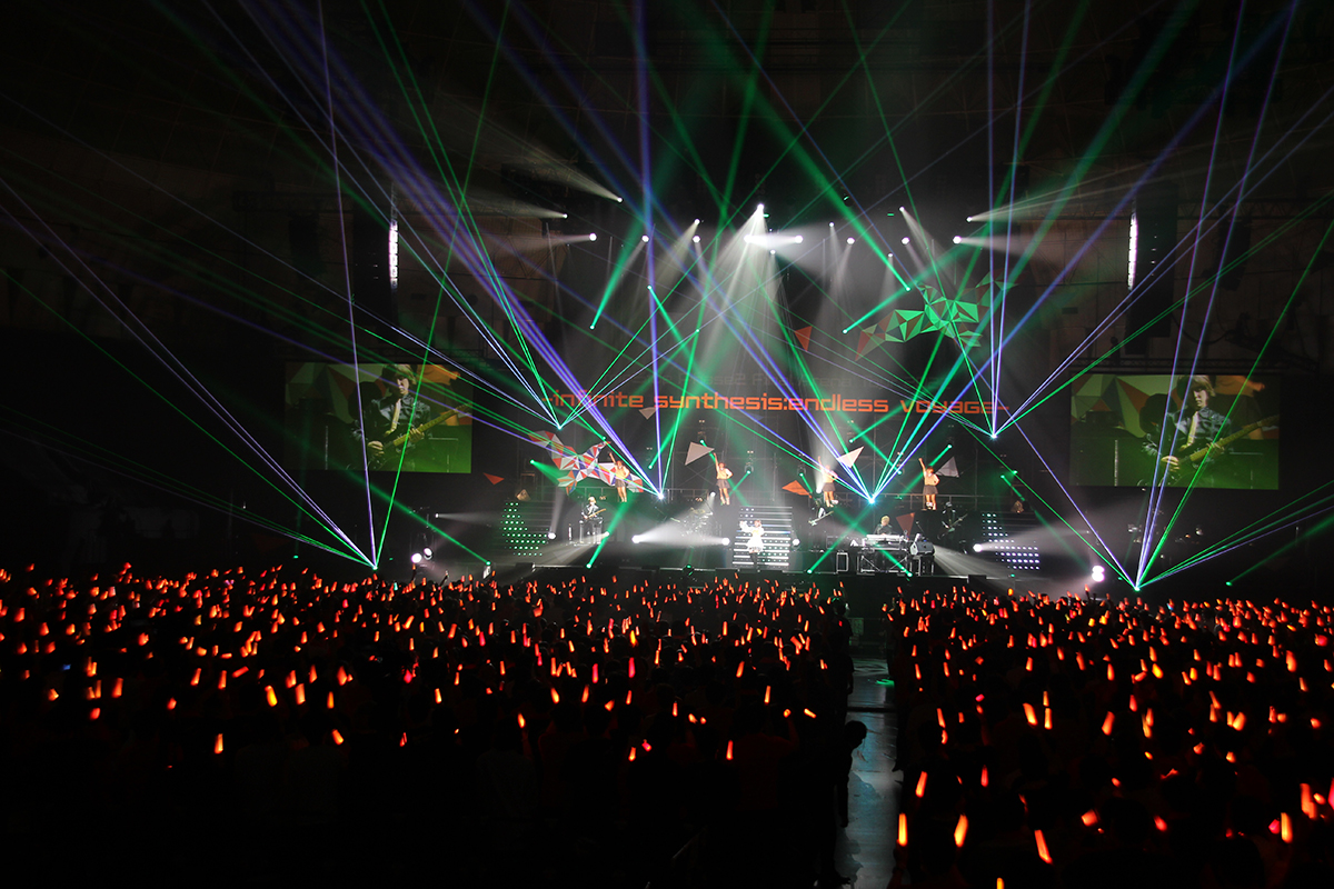 オレンジ色に染まった会場に広がる一体感――。“fripSide Phase2 Final Arena Tour 2022”@神戸ワールド記念ホール公演を開催！ - 画像一覧（3/4）