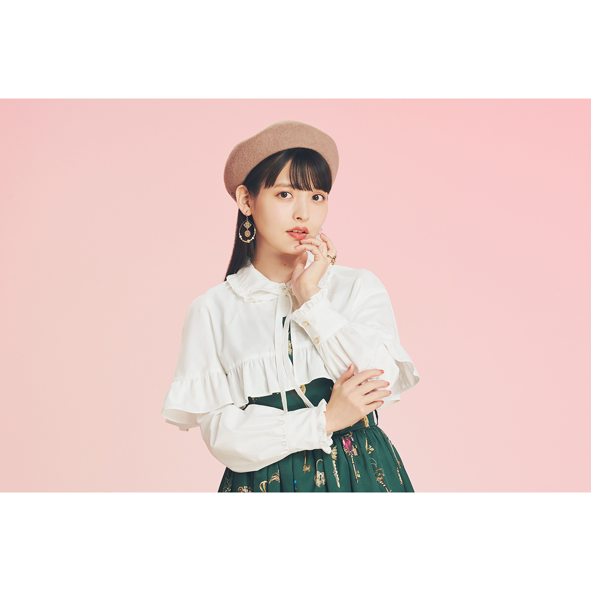 上坂すみれ 10月26日発売5th ALBUM『ANTHOLOGY & DESTINY』よりジャケット写真、収録内容を一挙解禁！ - 画像一覧（3/5）