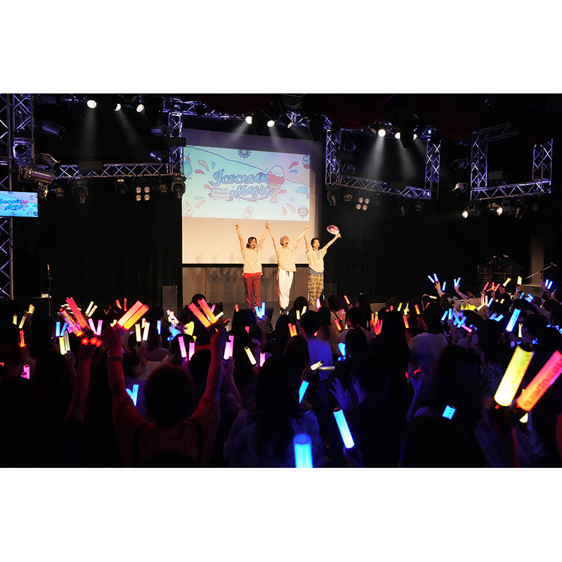 アイスクリームも溶けるような熱狂ライブ！『Hi!Superb SUMMER LIVE2022 ICECREAM MAGIC』ライブレポート到着 - 画像一覧（3/13）