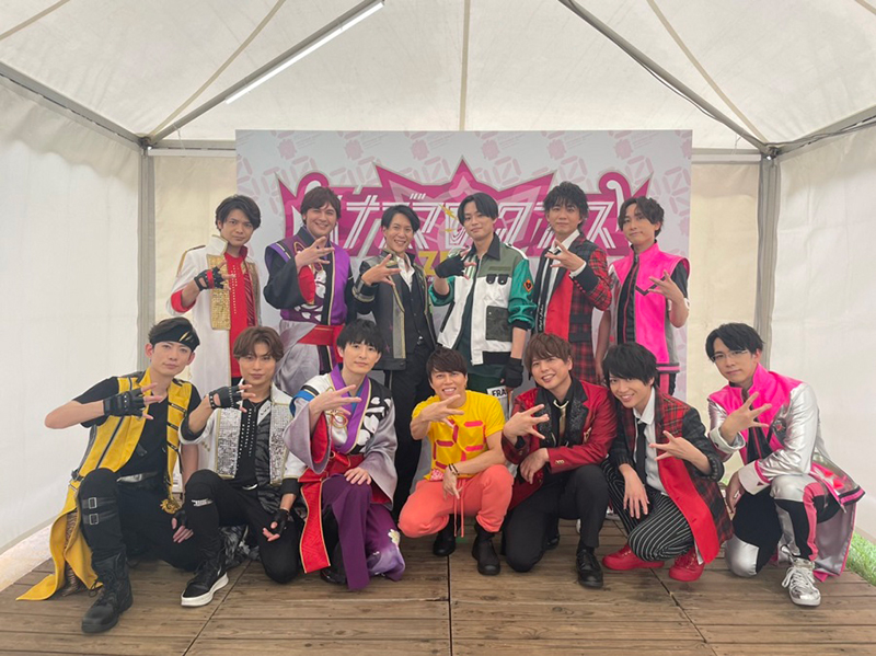 ライブレポート】会場に広がる“SideMポーズ”――「アイドルマスター SideM」、初の野外ロックフェス出演“イナズマロック  フェス”のステージをレポート！ 出演後の仲村宗悟（天道 輝役）へのインタビューも掲載 – リスアニ！ – アニソン・アニメ音楽のポータルサイト