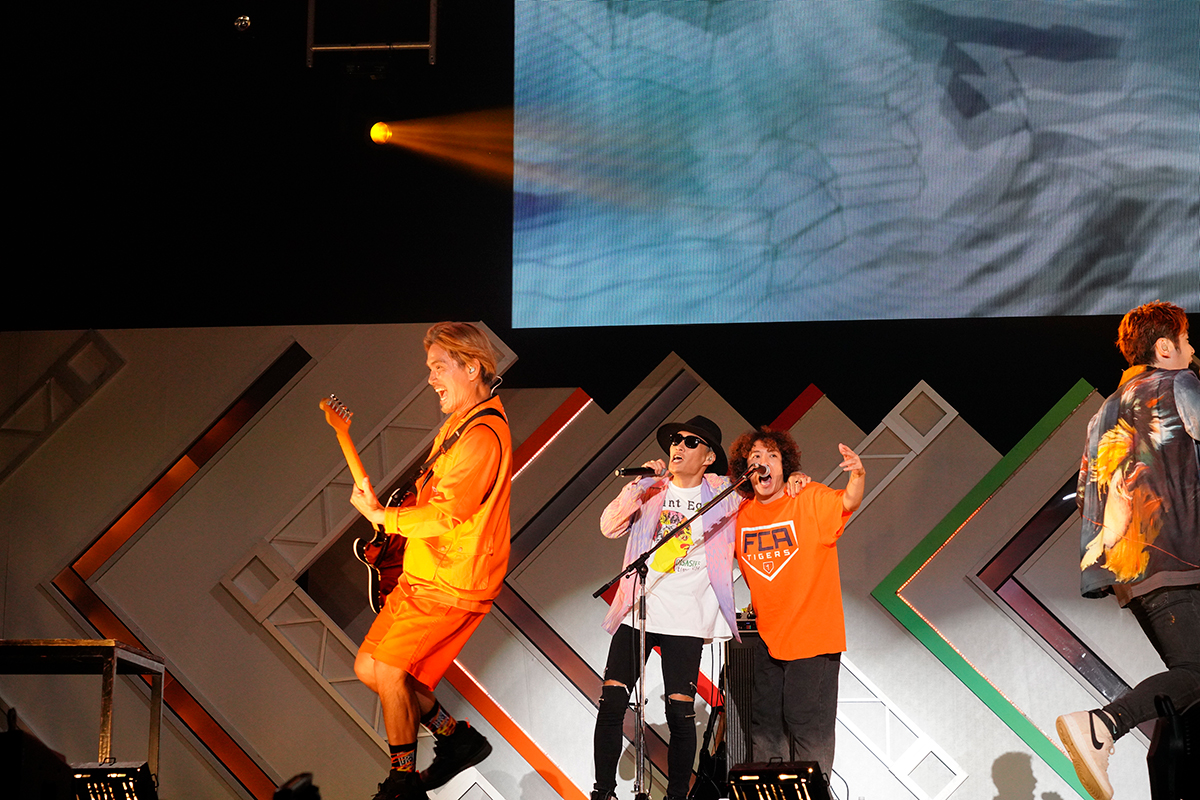 Anly、ORANGE RANGE、KANA-BOON、CHiCO、FLOWが世界へと届く『NARUTO-ナルト-』の歌を謳い上げる熱い時間に！“NARUTO THE LIVE”DAY 2 レポート - 画像一覧（1/41）