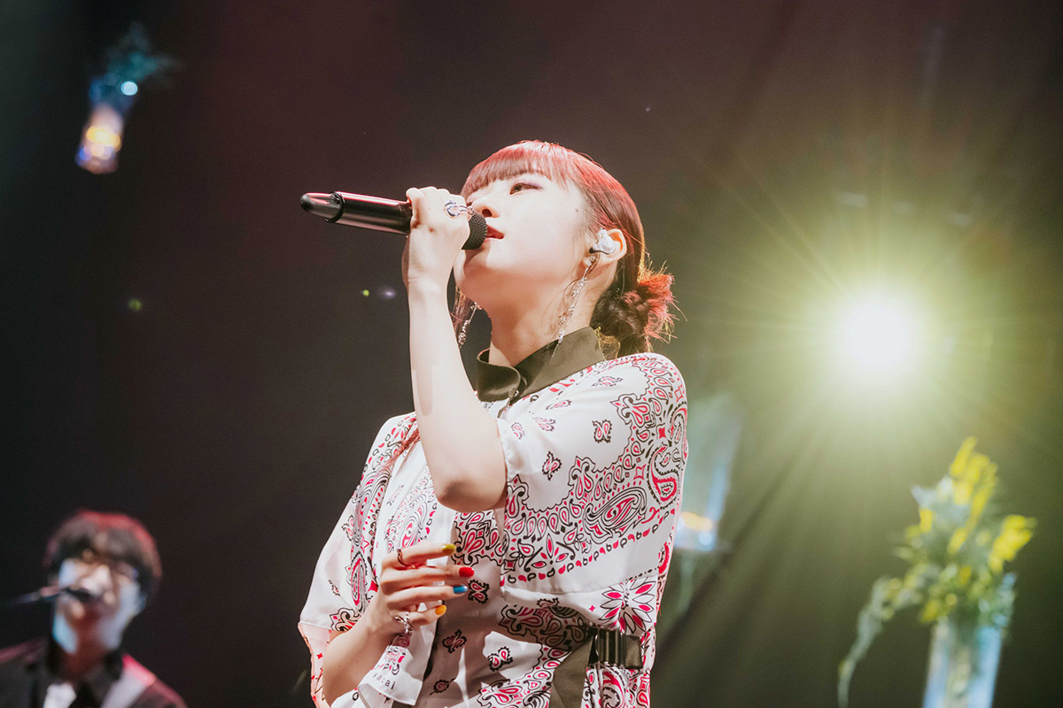 楠木ともり、全国ライブツアー「TOMORI KUSUNOKI LIVE TOUR 2023「PRESENCE / ABSENCE」』東京公演が放送決定！ - 画像一覧（1/1）