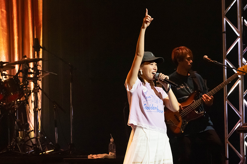 寿 美菜子、約5年ぶりとなるツアー＜LAWSON presents 寿美菜子 Zepp Live Tour 2023 “Golden hour”＞の初日公演をレポート - 画像一覧（10/13）