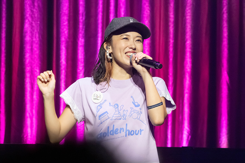 寿 美菜子、約5年ぶりとなるツアー＜LAWSON presents 寿美菜子 Zepp Live Tour 2023 “Golden hour”＞の初日公演をレポート - 画像一覧（1/13）