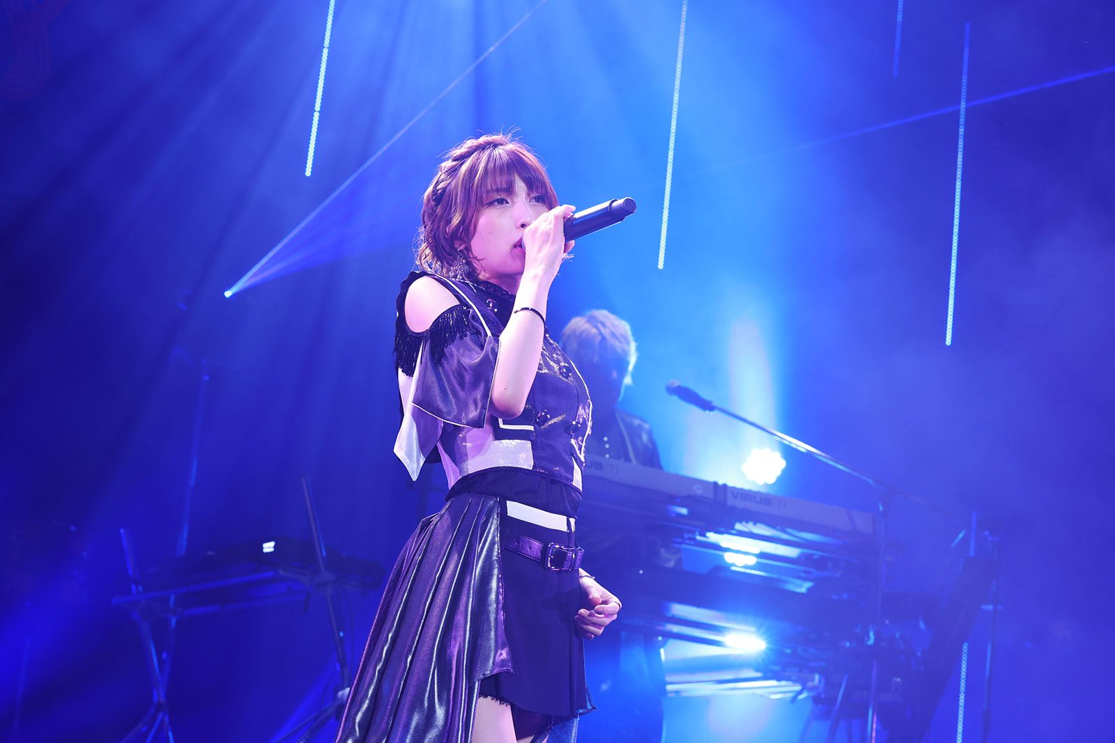 大きな進化を果たした第3期fripSide、圧巻のパフォーマンスを披露！“fripSide infinite Resonance 2 tour 2023-2024 at Zepp OSAKA&TOKYO”東京公演をレポート！ - 画像一覧（6/9）