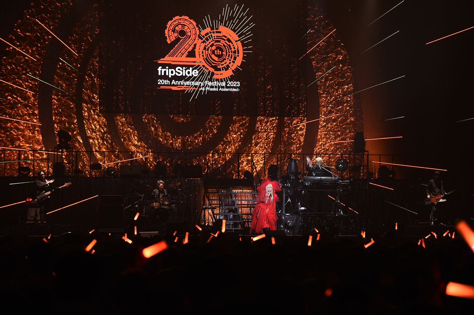 fripSideの過去、現在、未来が繋がる――熱狂の一夜となった“fripSide 20th Anniversary Festival 2023 -All Phases Assembled-”をレポート！ - 画像一覧（15/18）