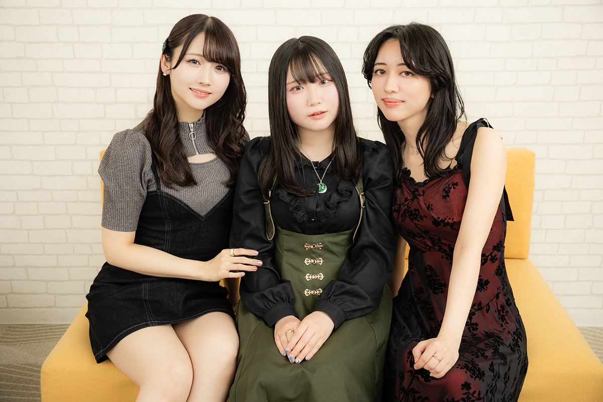 Ave Mujicaが世界に与えた衝撃――渡瀬結月、岡田夢以、米澤 茜が1st Single「素晴らしき世界 でも どこにもない場所」とバンドの広がりを語る - 画像一覧（8/12）