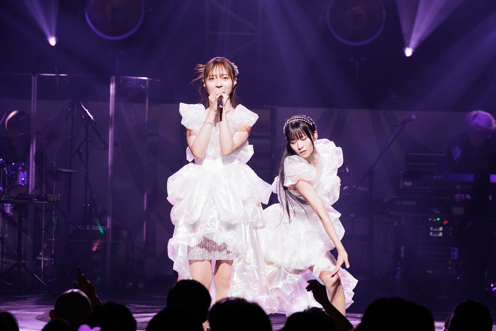 秋には新たなツアーも！ClariS、4年半ぶりとなるライブツアー“ClariS SPRING TOUR 2024 ～Tinctura～”最終日をレポート！