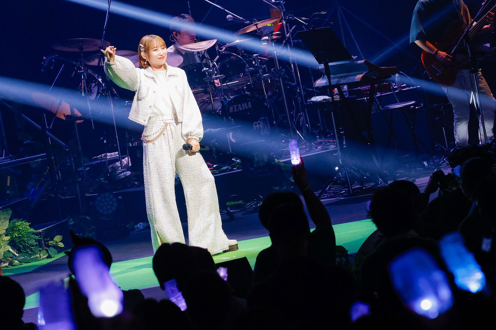 ここにしかない、特別な空気感――南條愛乃、ライブツアー“南條愛乃 Live Tour 2024 ～LIVE of The Fantasic Garden～ supported by animelo”最終公演をレポート！ - 画像一覧（6/8）