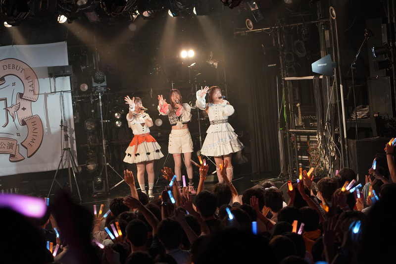 リーリヤ、千奈、莉波の魅力を完璧なシンクロ率で表現！“学園アイドルマスター DEBUT LIVE 初 TOUR -初心公演-”広島公演 夜の部レポート - 画像一覧（9/14）