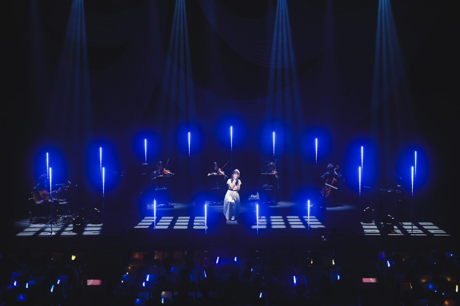 アーティスト・岬 なこの新たな挑戦！初アコースティックライブ“NAKO MISAKI Acoustic LIVE”で届けた“君”へのメッセージ - 画像一覧（1/9）