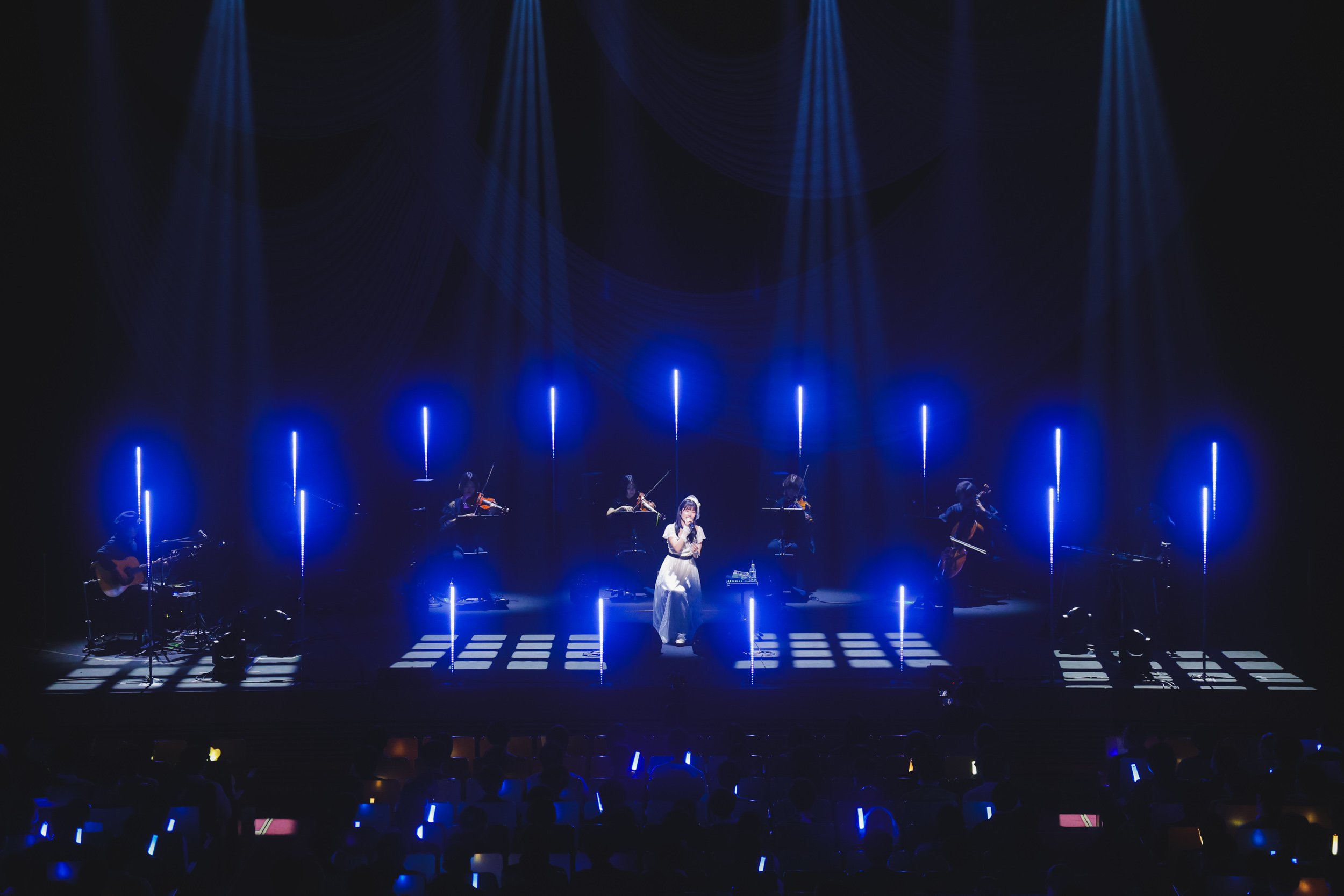 アーティスト・岬 なこの新たな挑戦！初アコースティックライブ“NAKO MISAKI Acoustic LIVE”で届けた“君”へのメッセージ - 画像一覧（1/9）