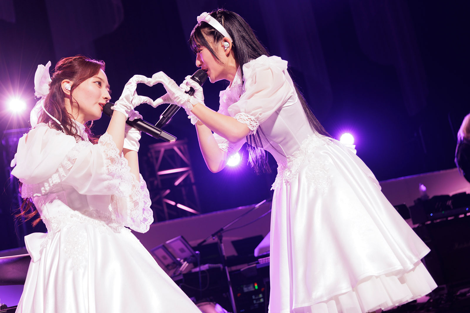 クララとカレンの集大成！ClariS、現体制での最後のツアー“ClariS AUTUMN TOUR 2024 ～Via Fortuna～”初日・LINE CUBE SHIBUYA公演をレポート！ - 画像一覧（1/15）