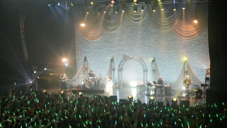 内田彩、全78曲を披露したコンプリートツアーZepp DiverCity公演のオフィシャルレポートが到着！